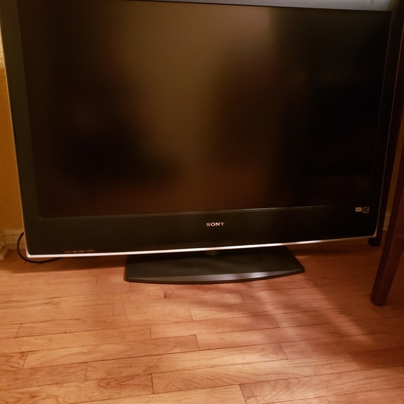 Sony Bravia TV - Picture 1 of 1